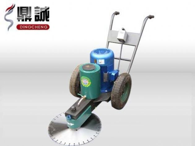 點(diǎn)擊查看詳細(xì)信息<br>標(biāo)題：手推式切樁機(jī) 閱讀次數(shù)：14269