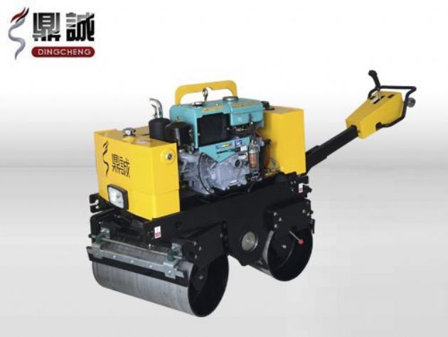 點(diǎn)擊查看詳細(xì)信息<br>標(biāo)題：DC-840-I全液壓手扶雙鋼輪壓路機(jī) 閱讀次數(shù)：15290