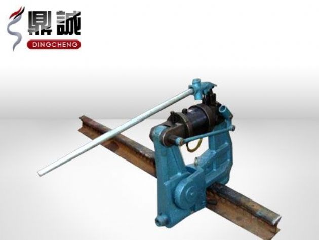 點擊查看詳細信息<br>標題：液壓鋼軌擠孔機 閱讀次數(shù)：4919